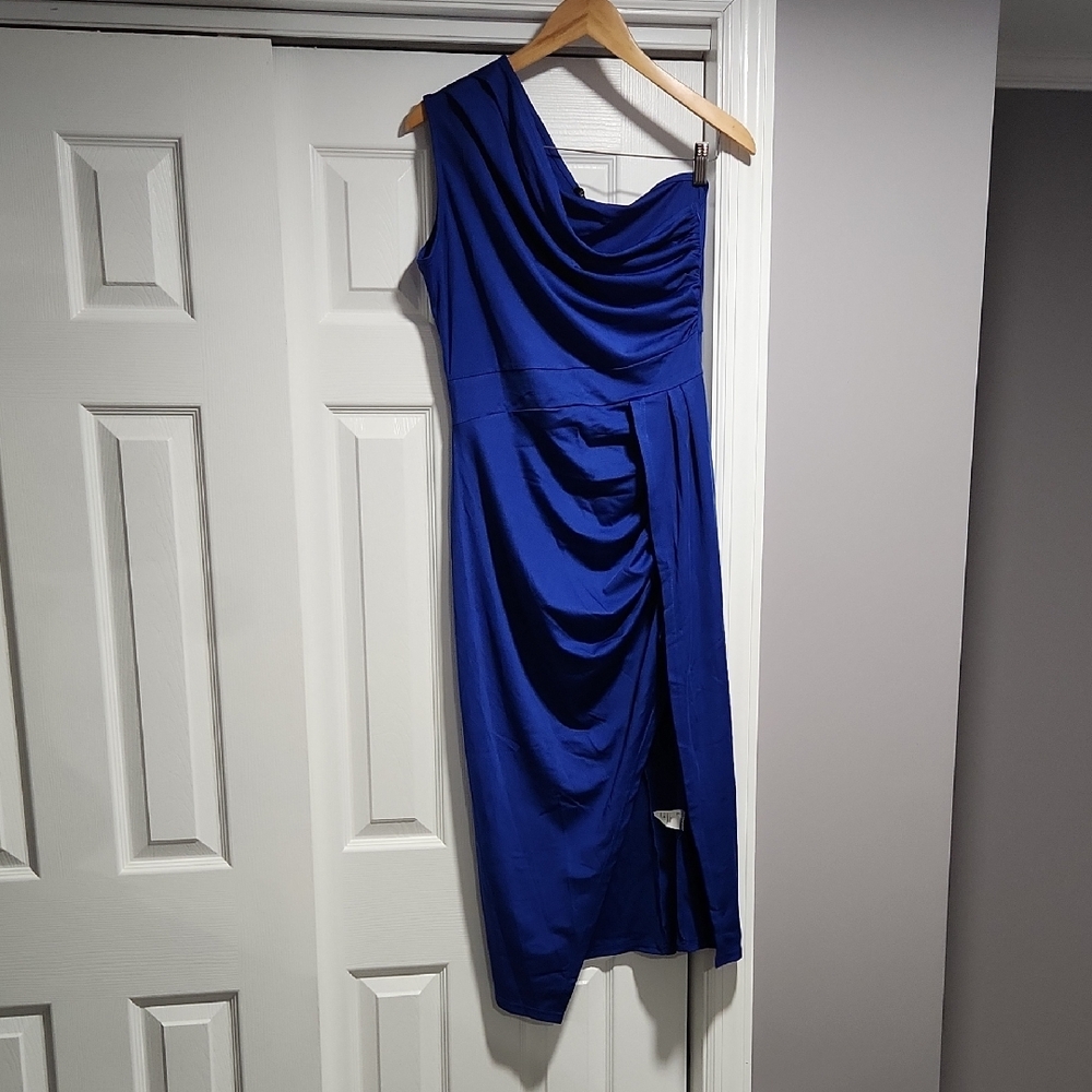 Elegant Blue One-Shoulder Dress